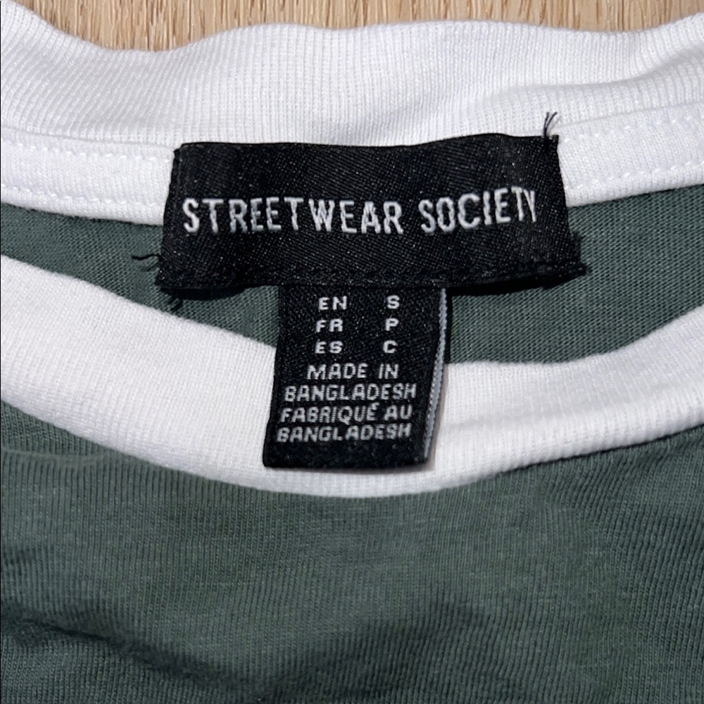 🛍️ 3 for $20 🛍️ - EUC - Forever 21 California 1992 Los Angeles Tee - Picture 2 of 4